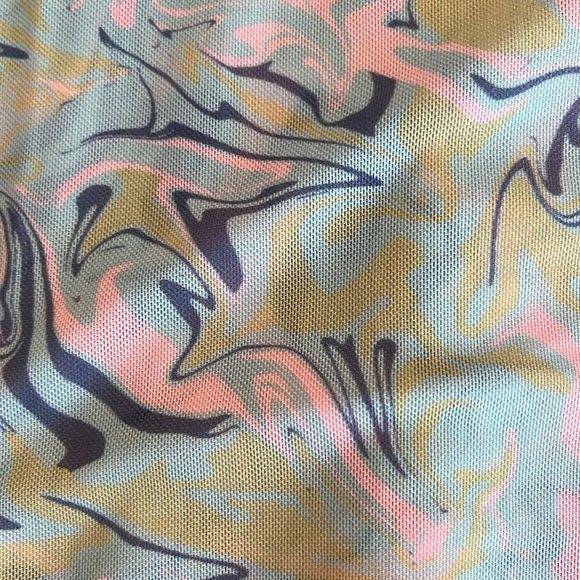 Tillys multi colored mesh long sleeve going out top - Picture 2 of 4